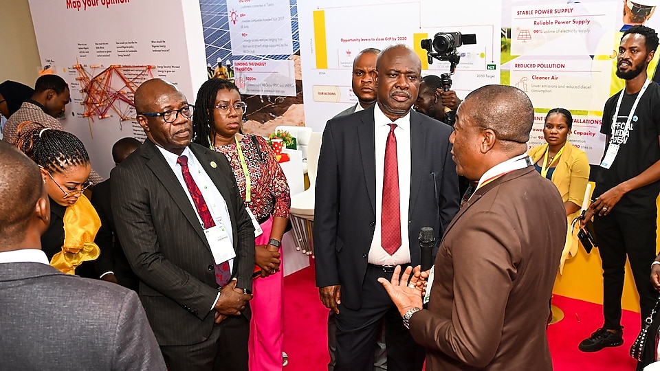 Minister of State for Petroleum Resources (Oil) Senator Henieken Lokpobiri and other dignitaries visited the Shell exhibition booth at the just concluded 8th Nigeria International Energy Summit in Abuja.